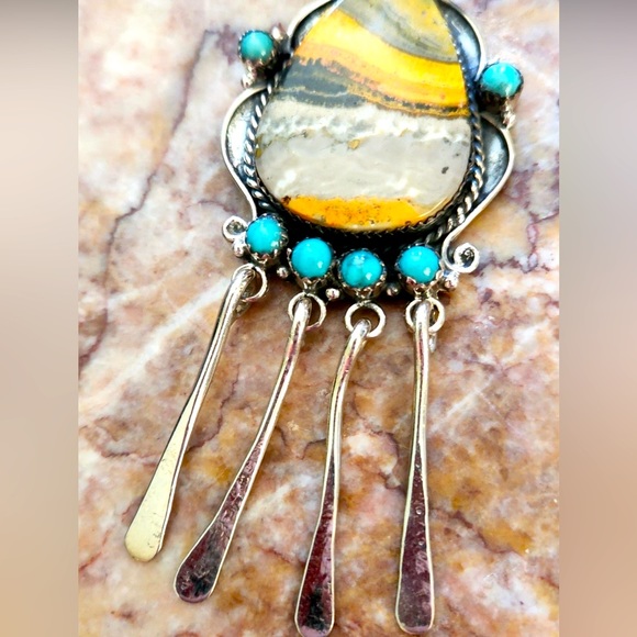 Unique large bumblebee jasper & turquoise necklace - Picture 4 of 7